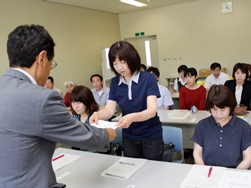 市街地を回る循環バスがスタート