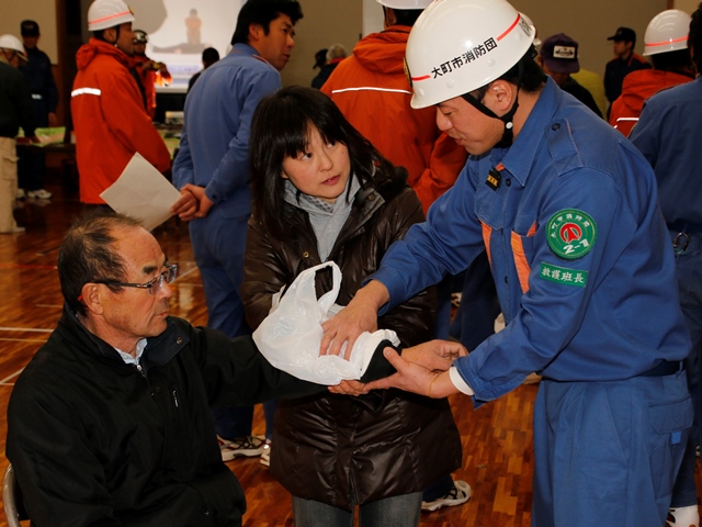 市内で初 住民主体の消防訓練2