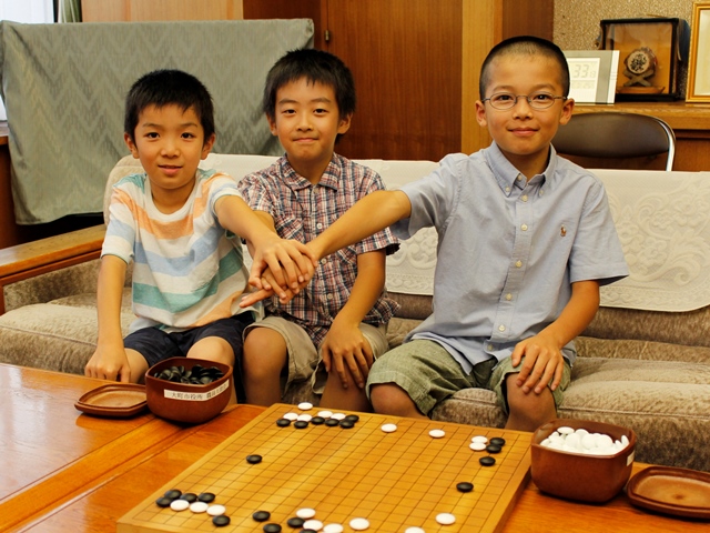 市内小学生３人が囲碁全国大会団体戦へ