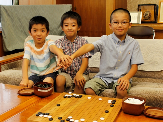 市内小学生3人が囲碁全国大会団体戦へ