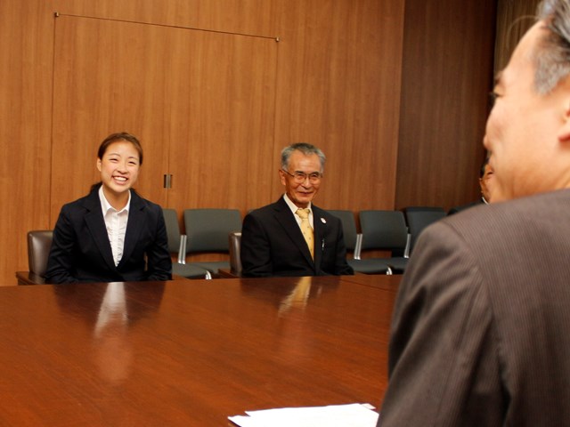 バド奥原希望選手が知事訪問