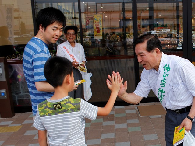 地域の活動で青少年健全育成へ　市内の団体が街頭啓発