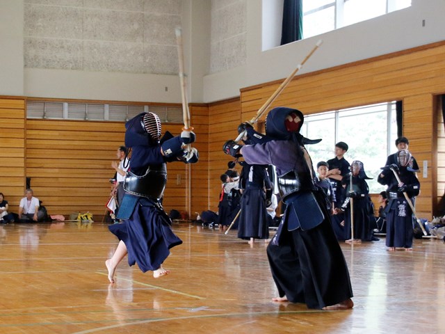 真夏の日差しの中で白熱した戦い 市民スポーツ夏季大会2日目1