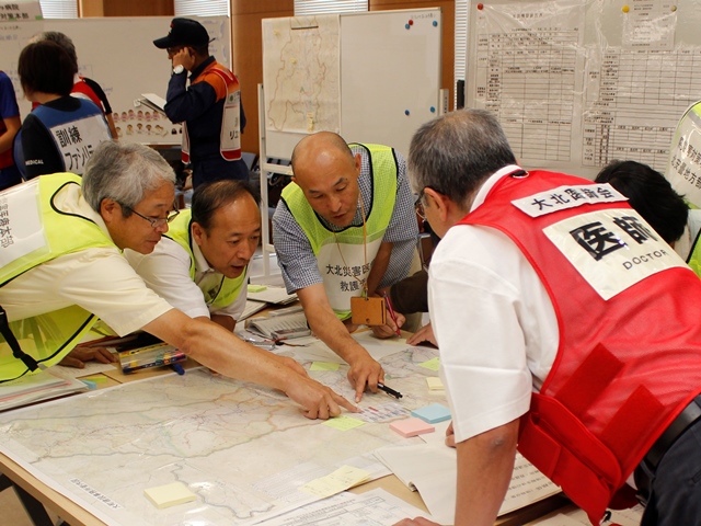 大北地域の全関係機関が集まり初の机上訓練　災害マニュアルを検証