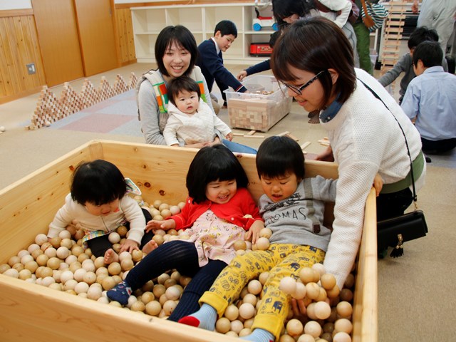 木とふれあい、木に学び、木とくらす　木育体験イベント