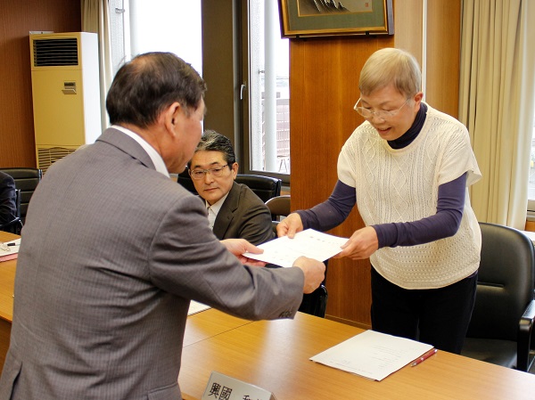 大町市男女共同参画審議会委員委嘱