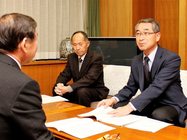 美麻地域づくり委員会が市へ意見書を提出