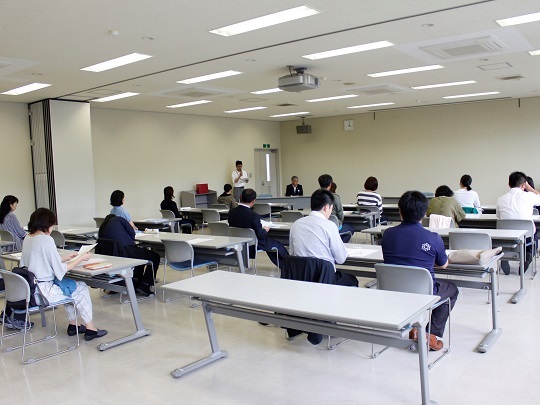 子どもを交通事故から守る 交通安全推進員30人を委嘱