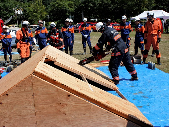今までの震災の教訓を踏まえ実践的な訓練を実施　大町市地震総合防災訓練