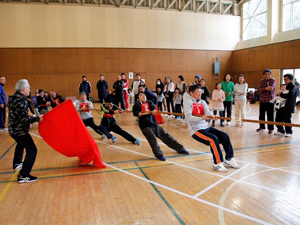 各地区で地域の絆を深めるスポーツ交流