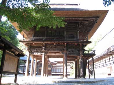 霊松寺山門